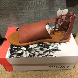 R o x y   s a n d a l s